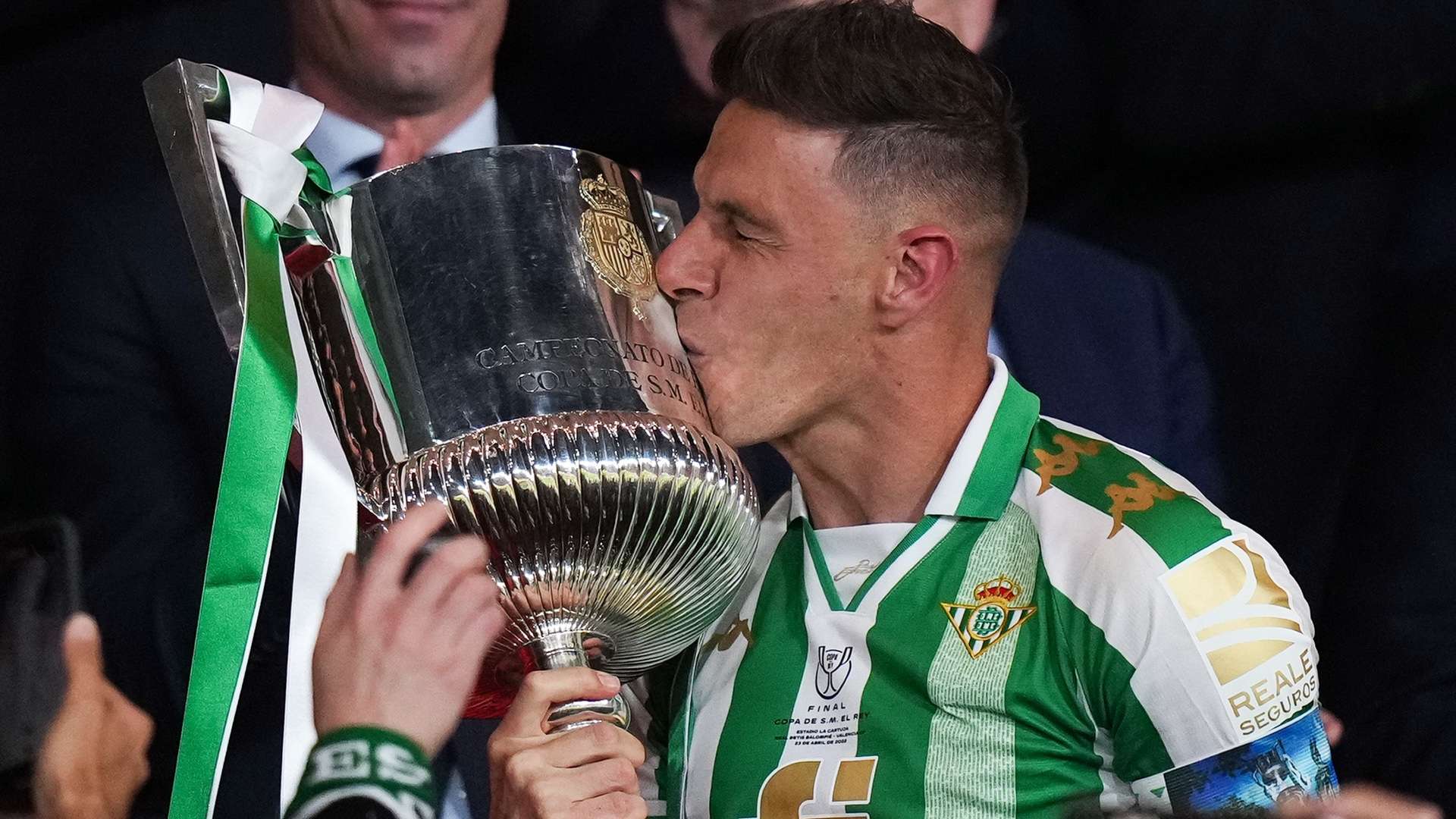 使参展者在 使参展者在